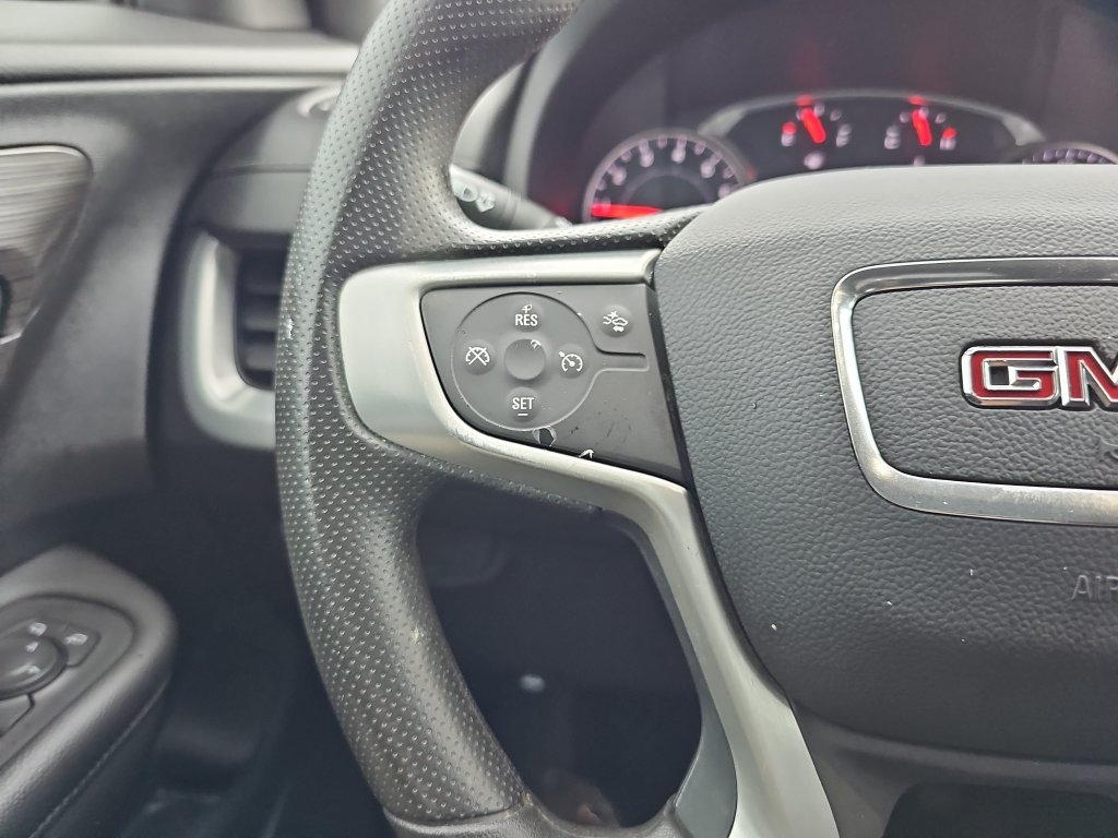 Used 2022 GMC Terrain SLE w/ Driver Convenience Package FWD image 17