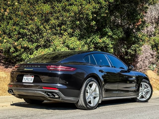 Used 2018 Porsche Panamera 4 image 18