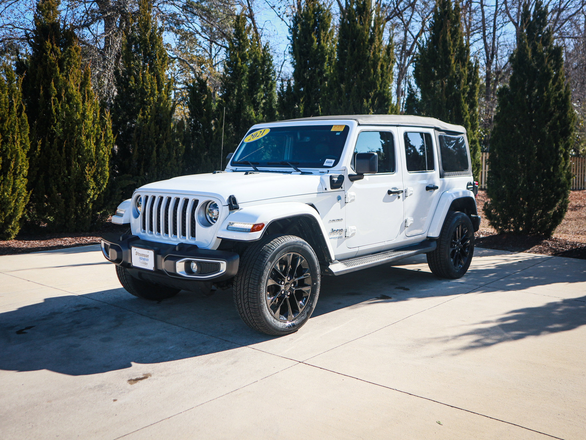 Used 2021 Jeep Wrangler Unlimited Sahara image 6