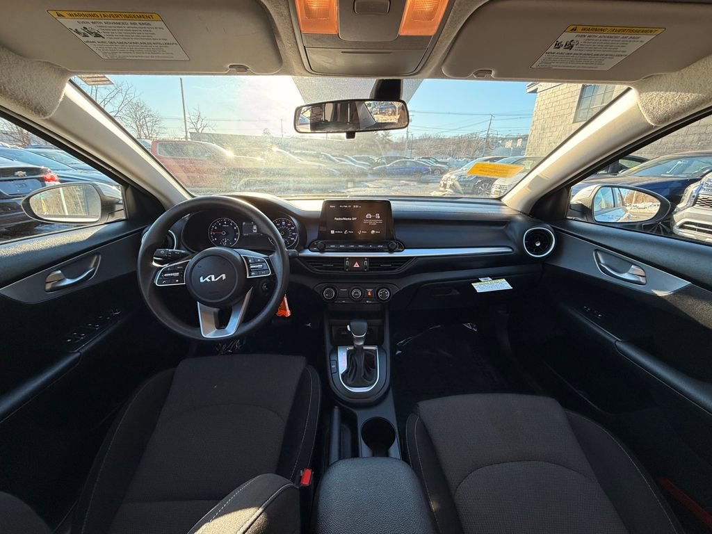 Used 2023 Kia Forte LXS FWD image 17