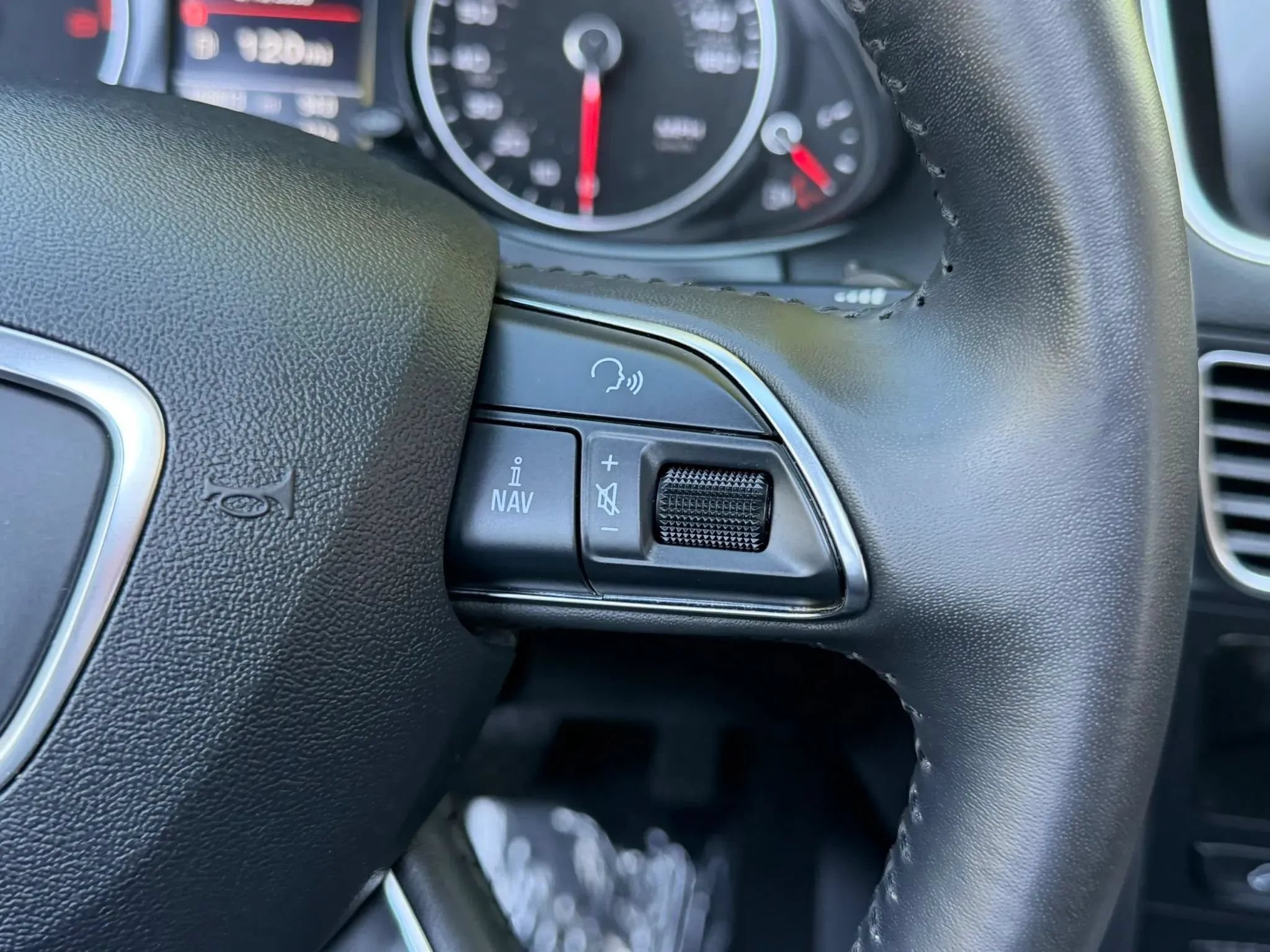 Used 2013 Audi Q5 2.0T Premium Plus AWD/4WD image 32