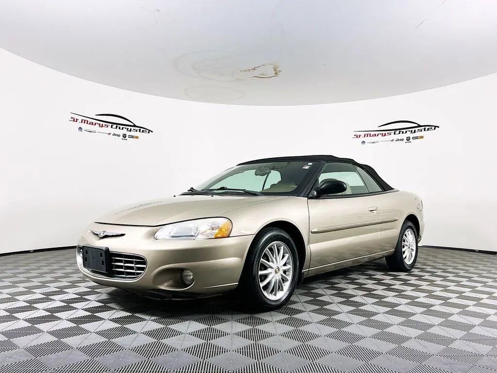 Used 2002 Chrysler Sebring LXi image 4