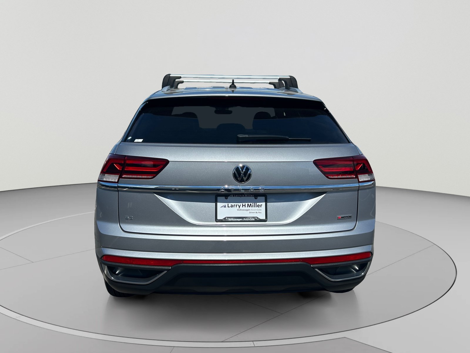 Certified 2022 Volkswagen Atlas Cross Sport SE AWD/4WD image 4