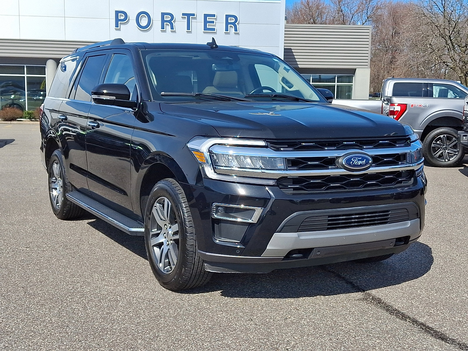 Certified 2023 Ford Expedition Limited image 2