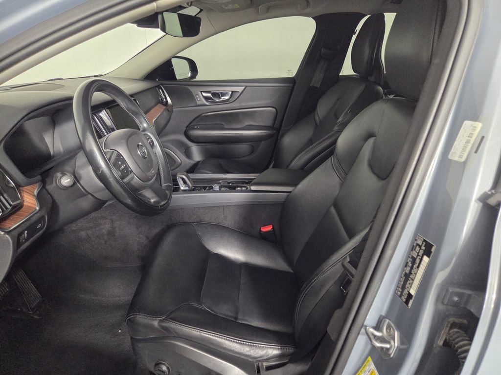 Used 2022 Volvo S60 B5 Momentum AWD/4WD image 8