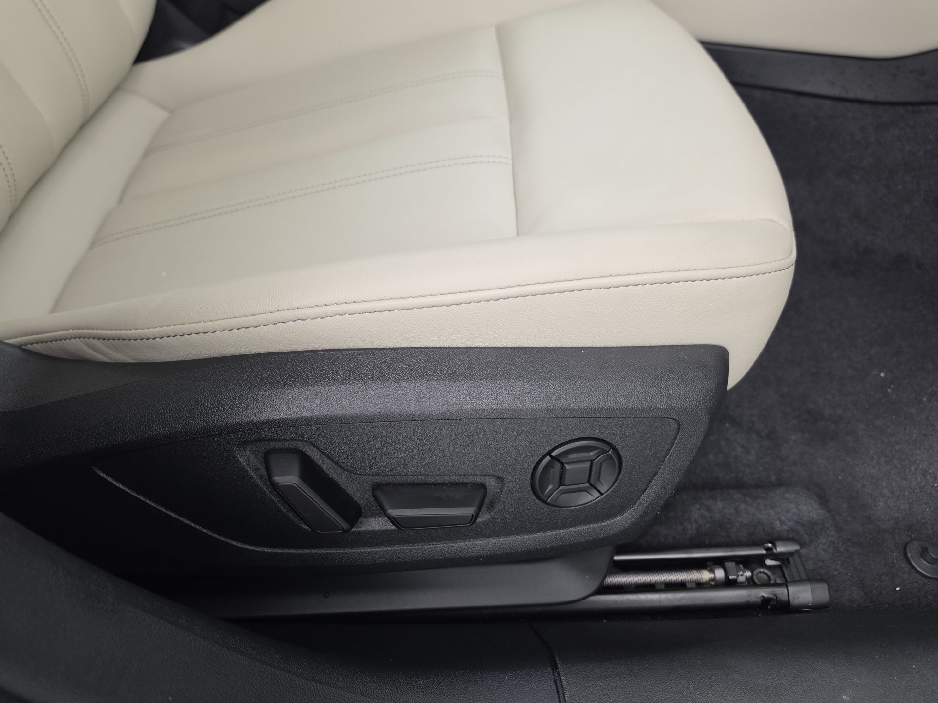 Certified 2025 Audi A5 Premium w/ Convenience Package AWD/4WD image 31