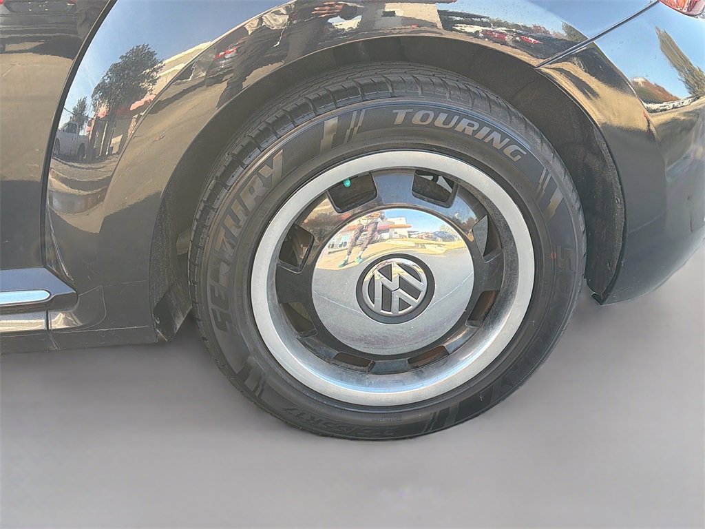 Used 2019 Volkswagen Beetle 2.0T SE image 29