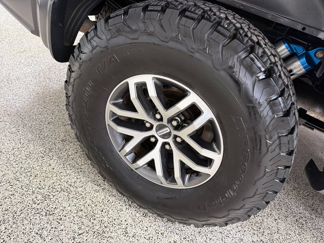 Used 2018 Ford F150 Raptor w/ Equipment Group 802A Luxury AWD/4WD image 48