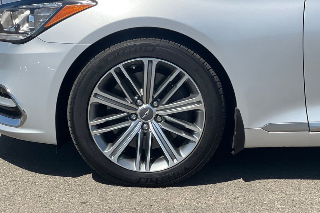 Used 2018 Genesis G80 3.8 RWD image 26