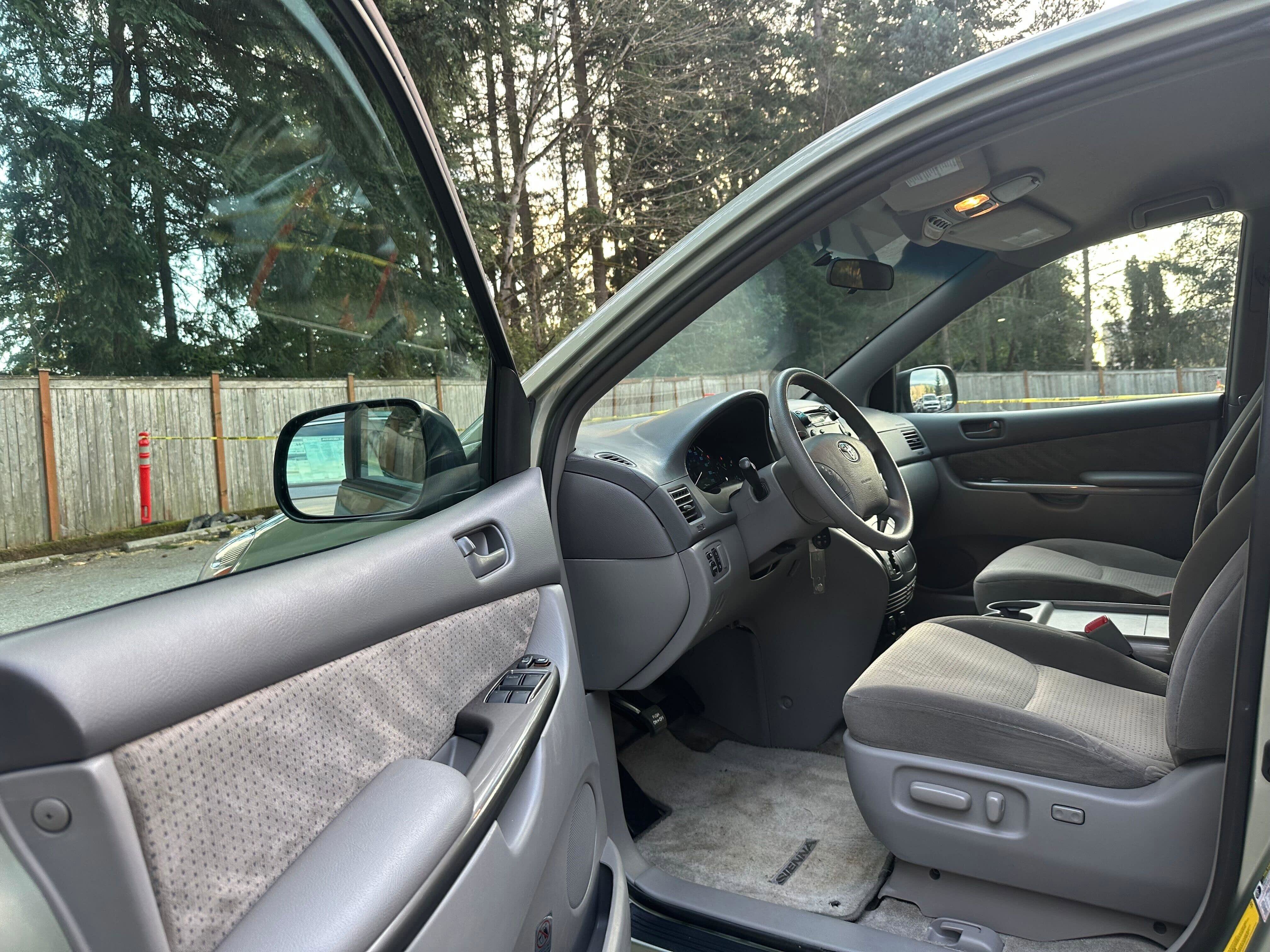 Used 2008 Toyota Sienna LE image 16