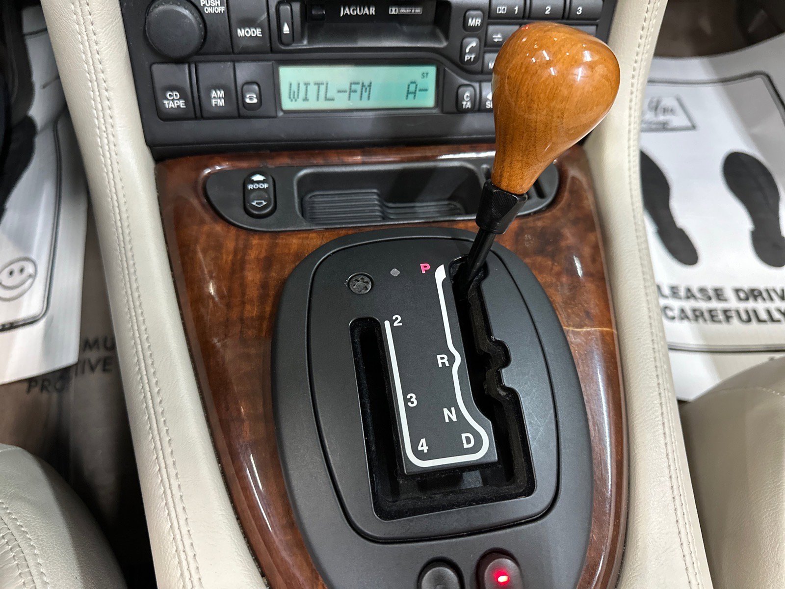 Used 2001 Jaguar XK8 Convertible image 47