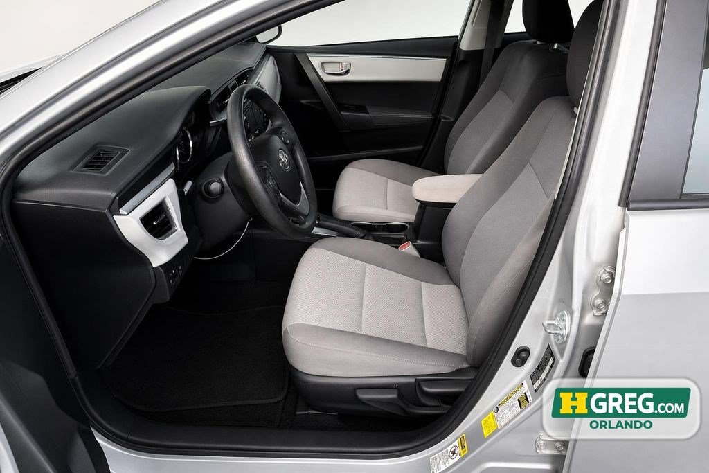 Used 2016 Toyota Corolla LE FWD image 10
