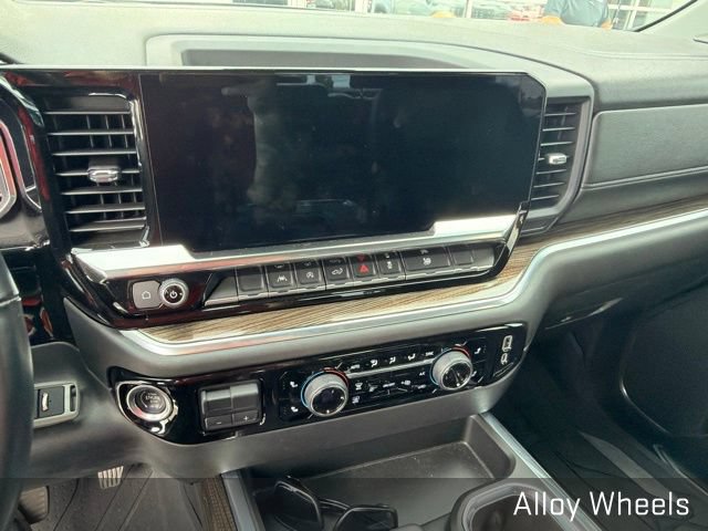 Used 2022 Chevrolet Silverado 1500 RST w/ Protection Package AWD/4WD image 11