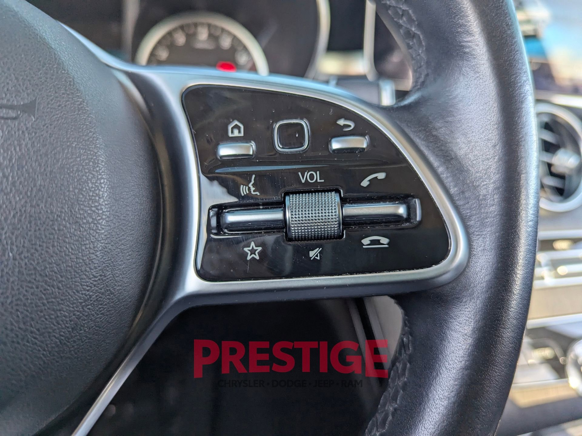 Used 2020 Mercedes-Benz C 300 Sedan image 19