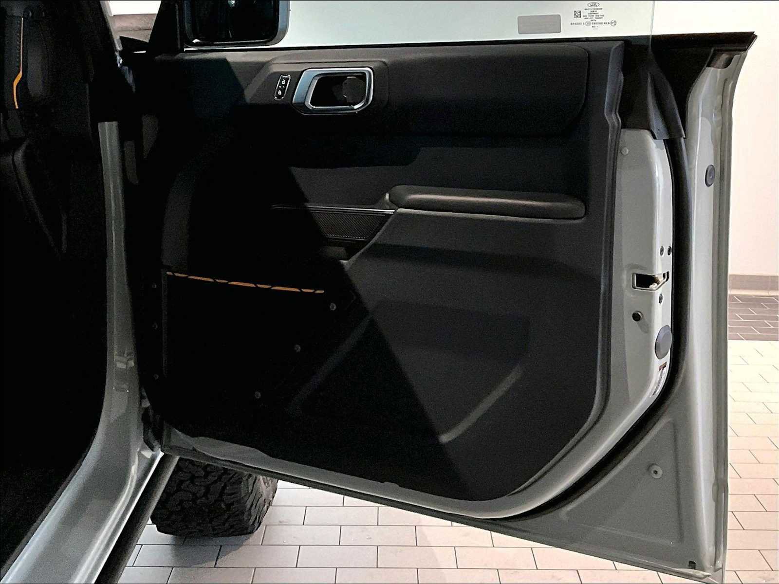 Used 2024 Ford Bronco Badlands image 27