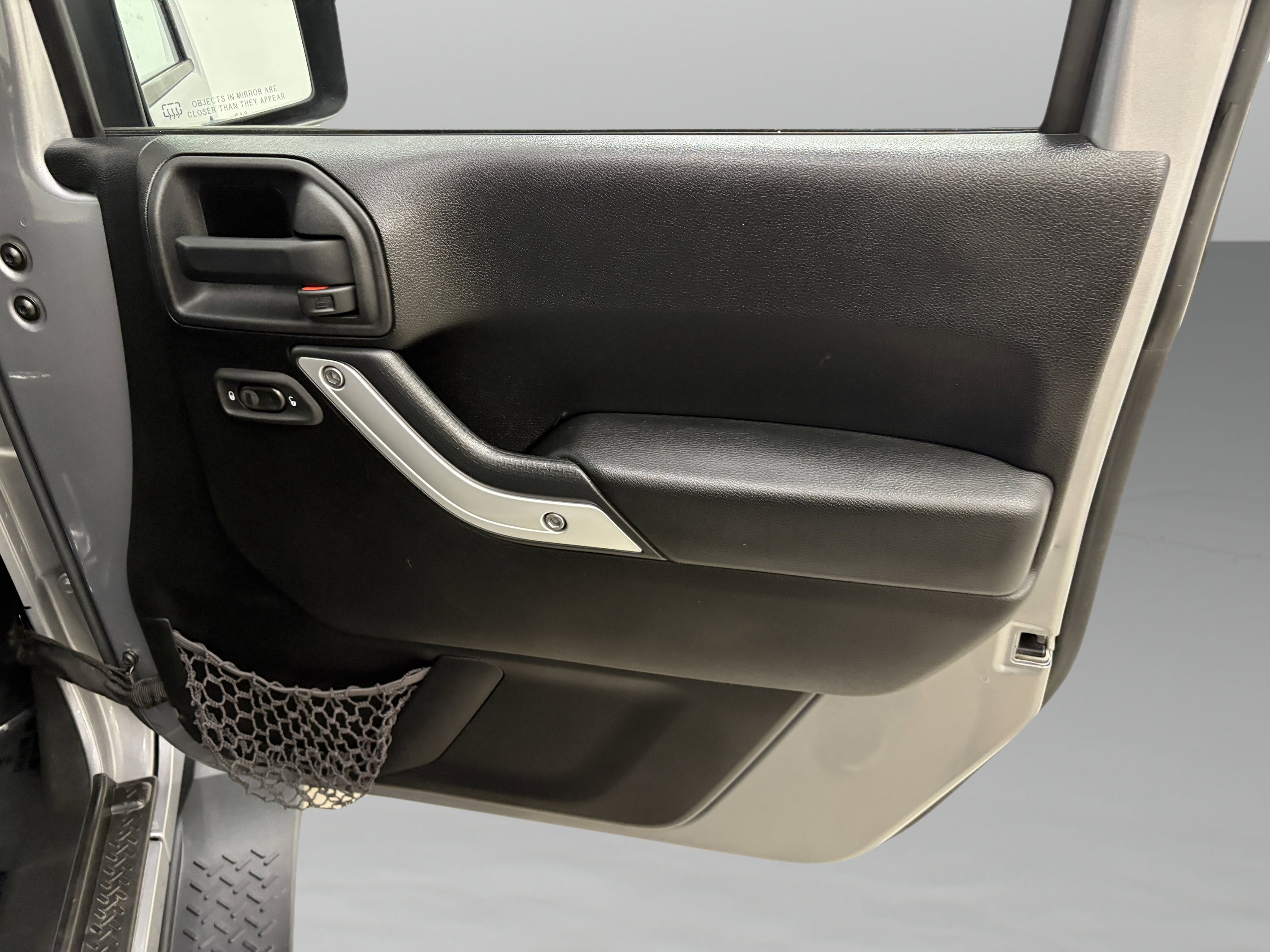 Used 2014 Jeep Wrangler Unlimited Sahara w/ Connectivity Group image 25