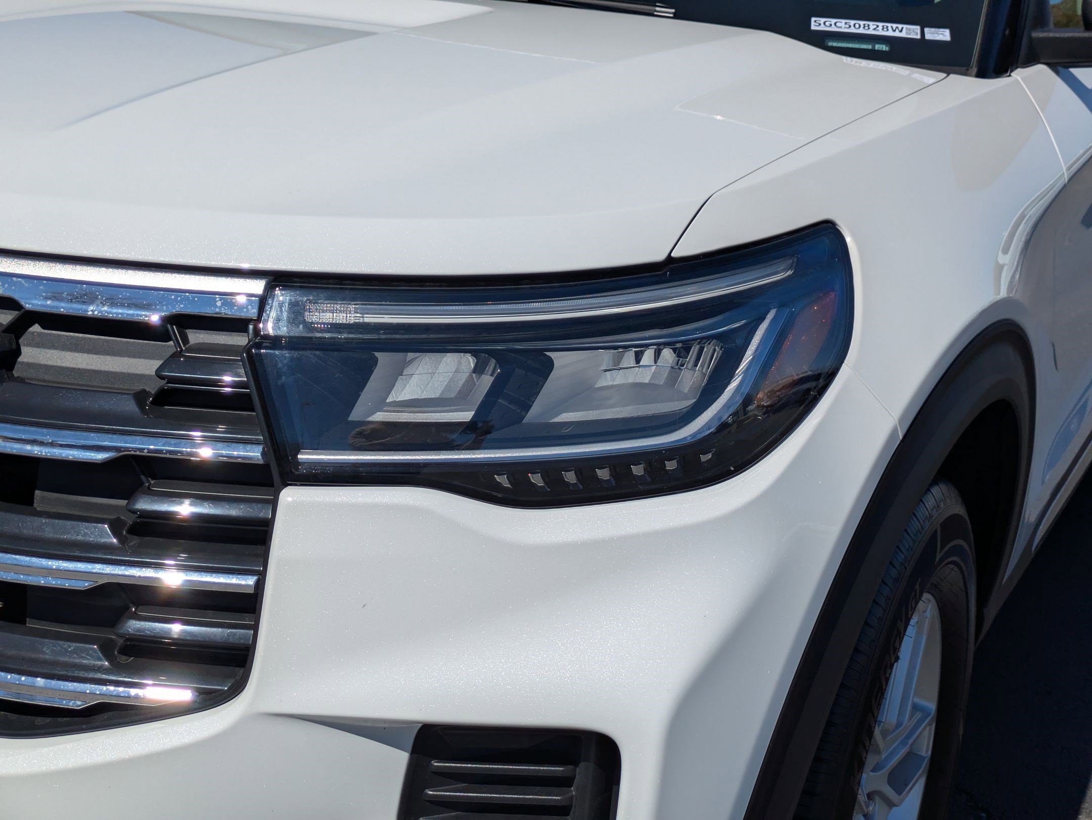 Used 2025 Ford Explorer Active image 10