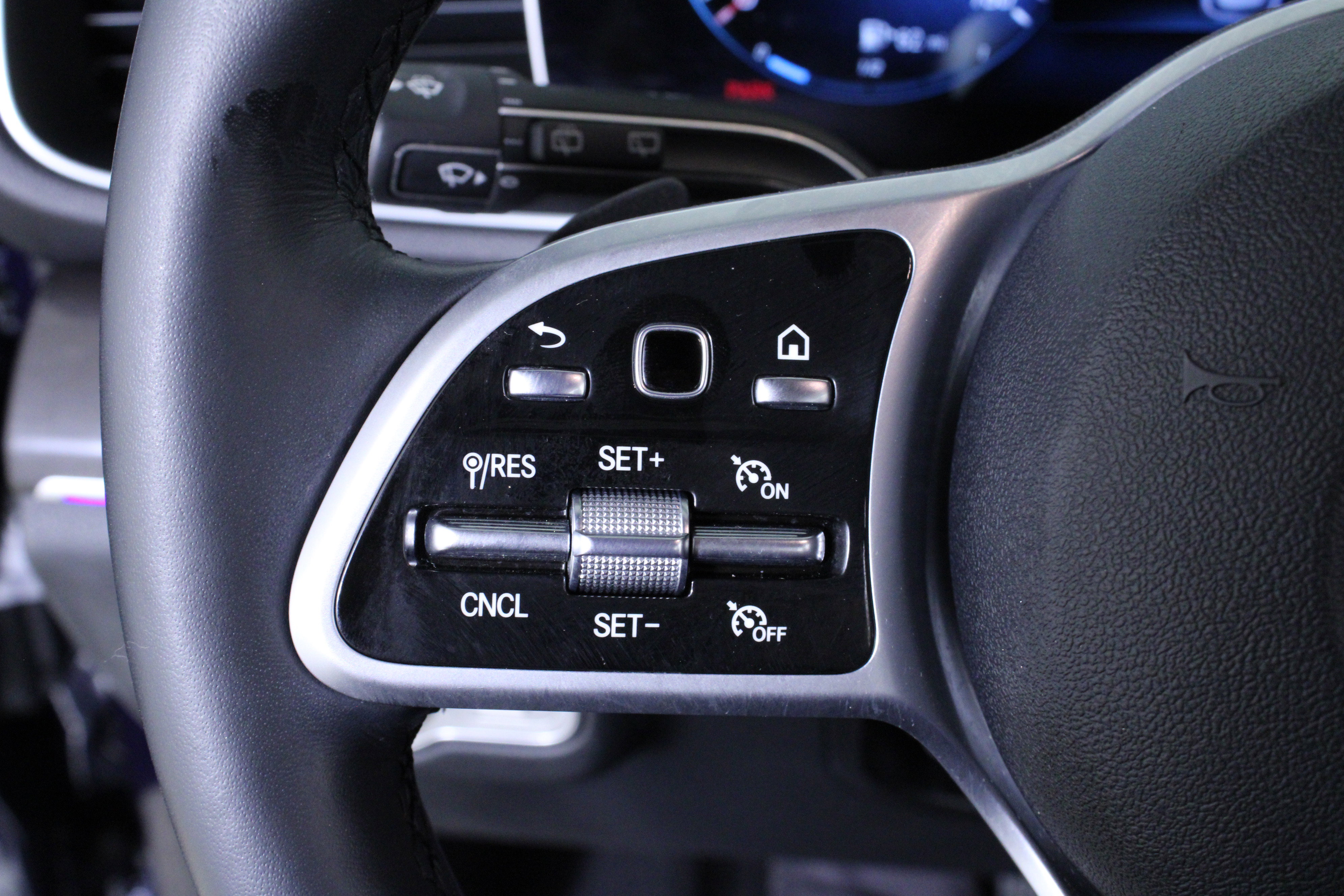 Used 2022 Mercedes-Benz GLE 350 image 26