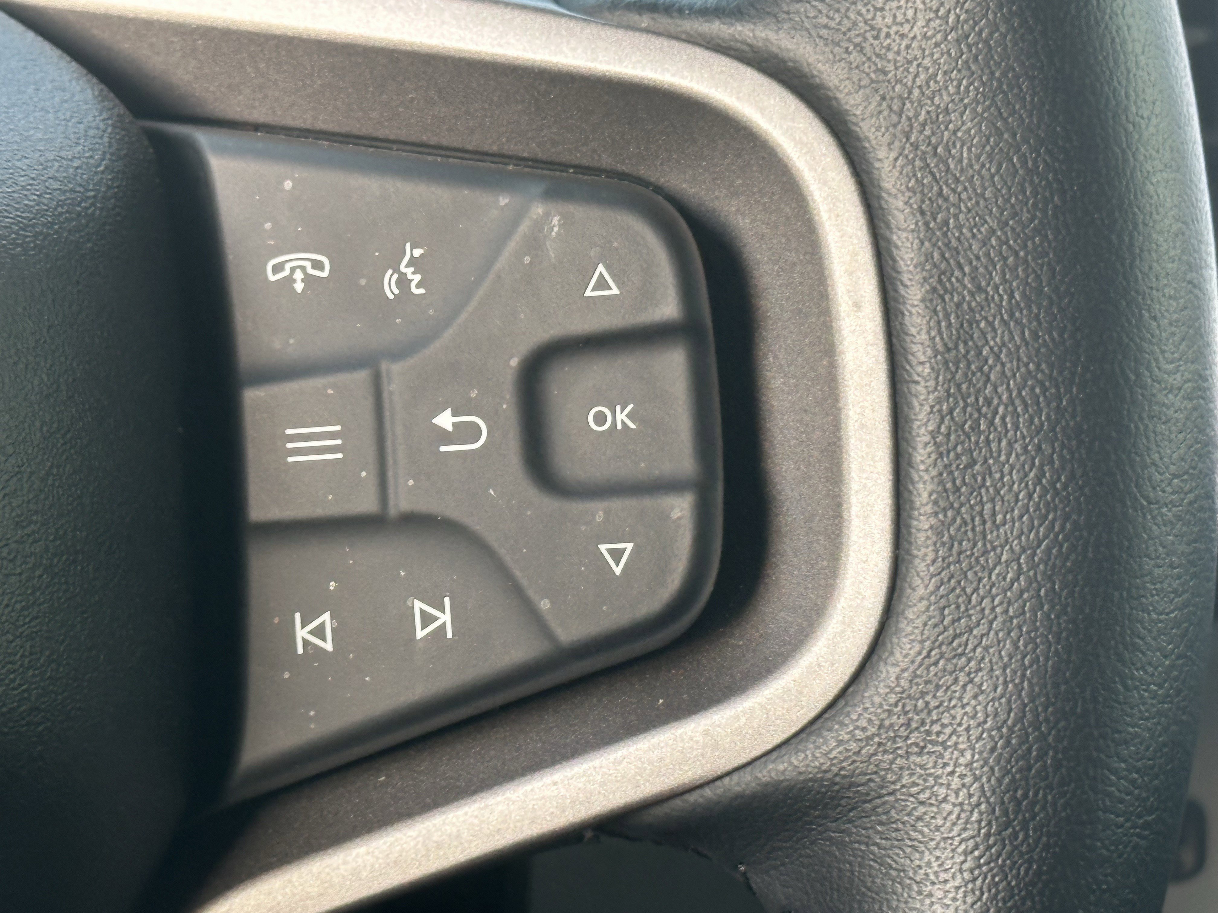 Used 2023 Ford Bronco Badlands image 22