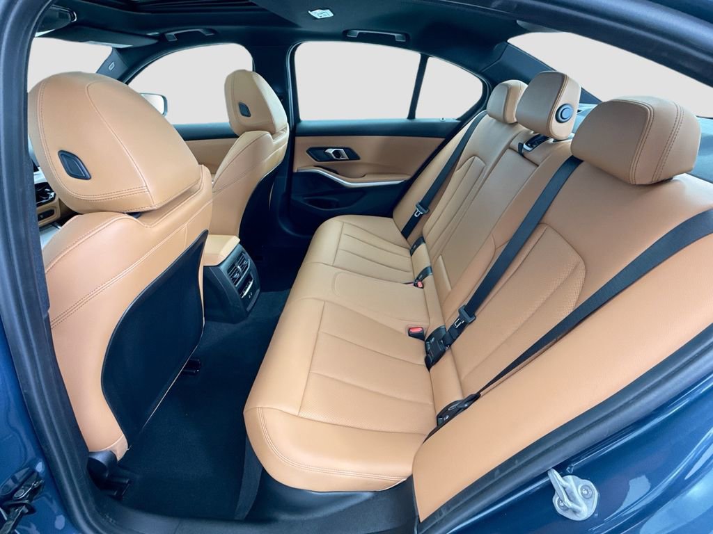 Certified 2025 BMW 330i Sedan w/ Convenience Package RWD image 20