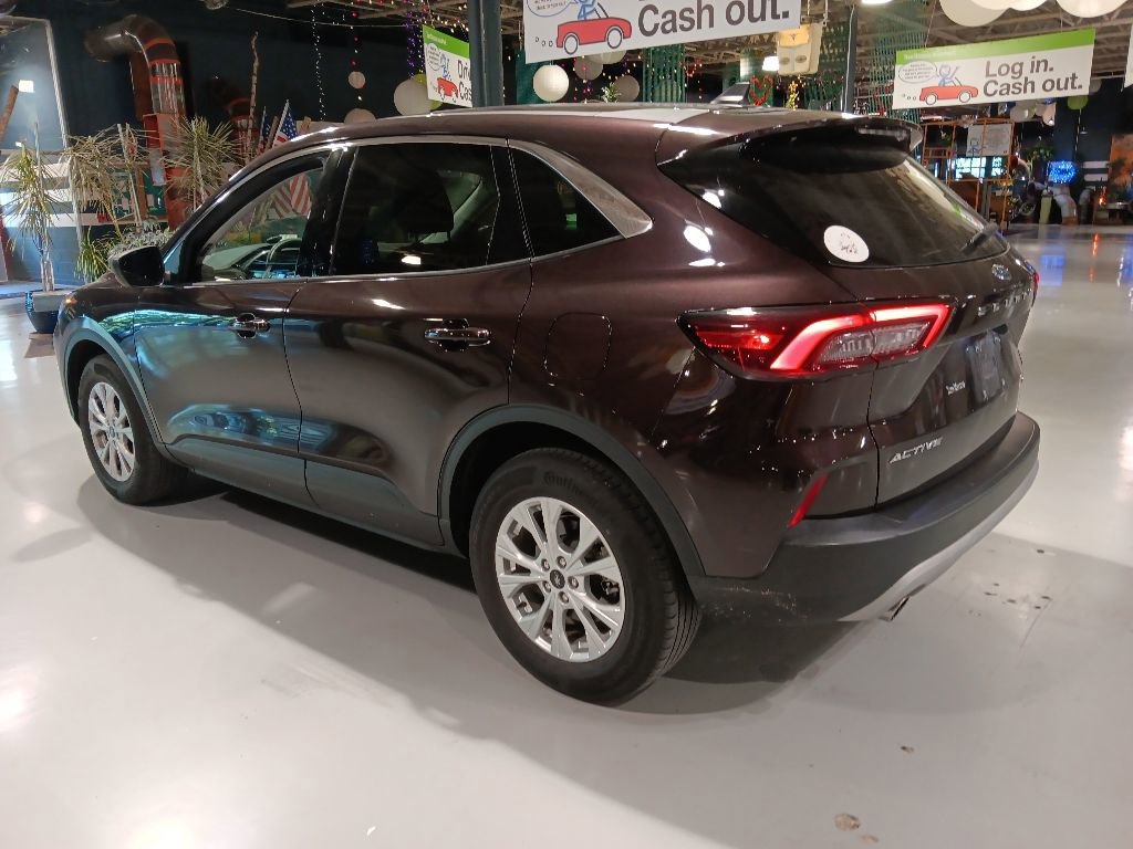 Used 2023 Ford Escape Active AWD/4WD image 8