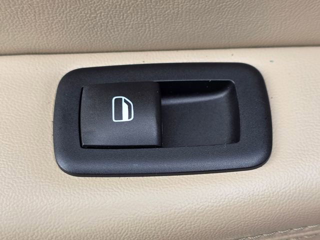 Used 2015 Jeep Grand Cherokee Limited image 34