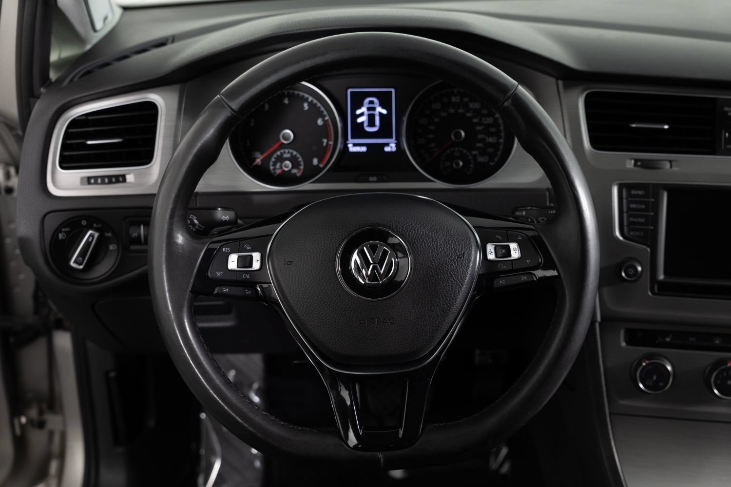 Used 2017 Volkswagen Golf SE FWD image 28