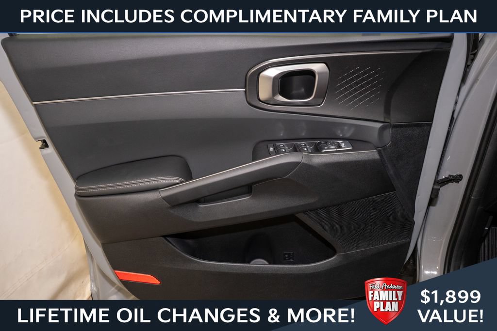 New 2026 Kia Sorento S w/ S Panoramic Sunroof Package FWD image 14