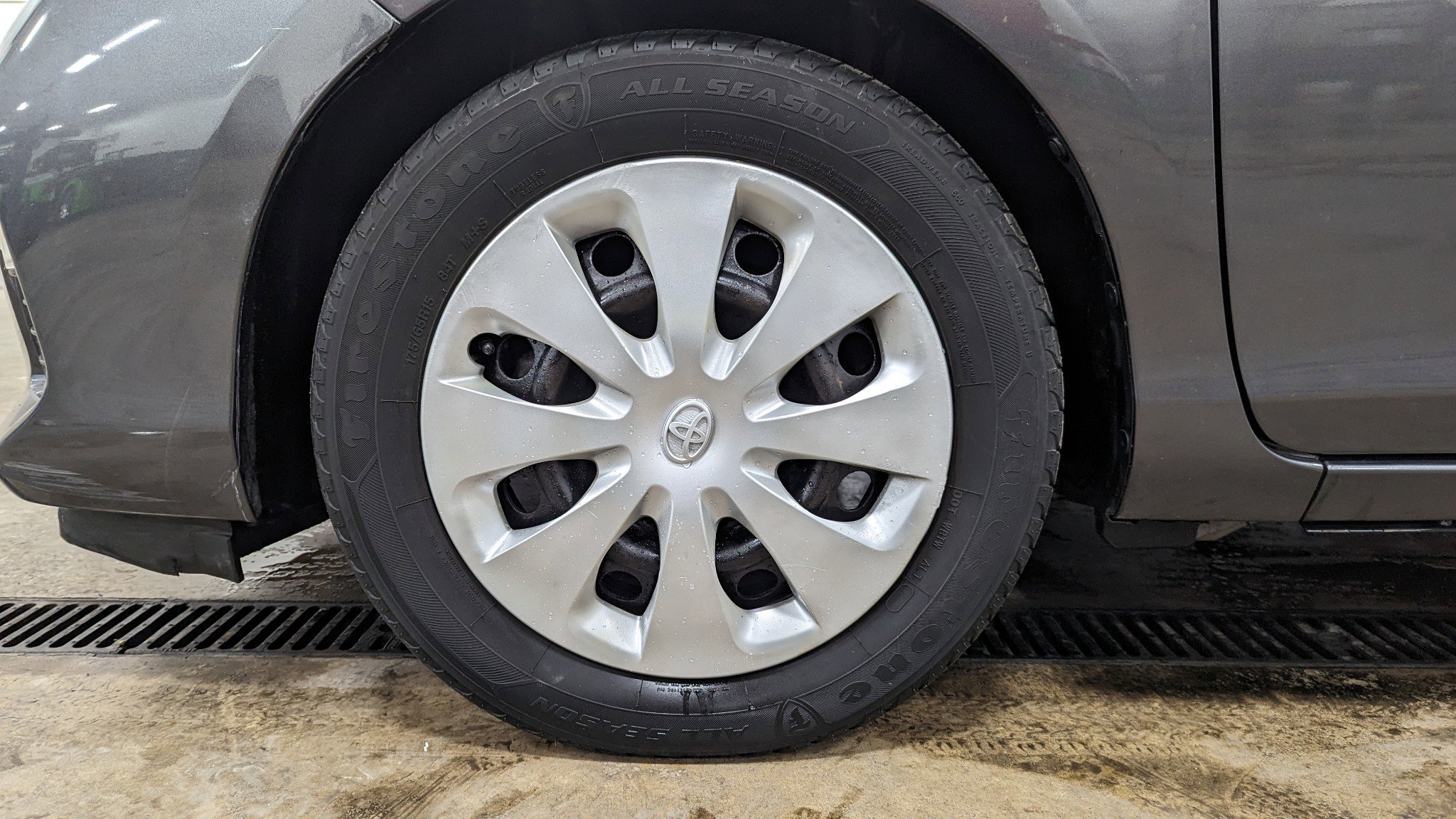 Used 2012 Toyota Prius C One FWD image 9