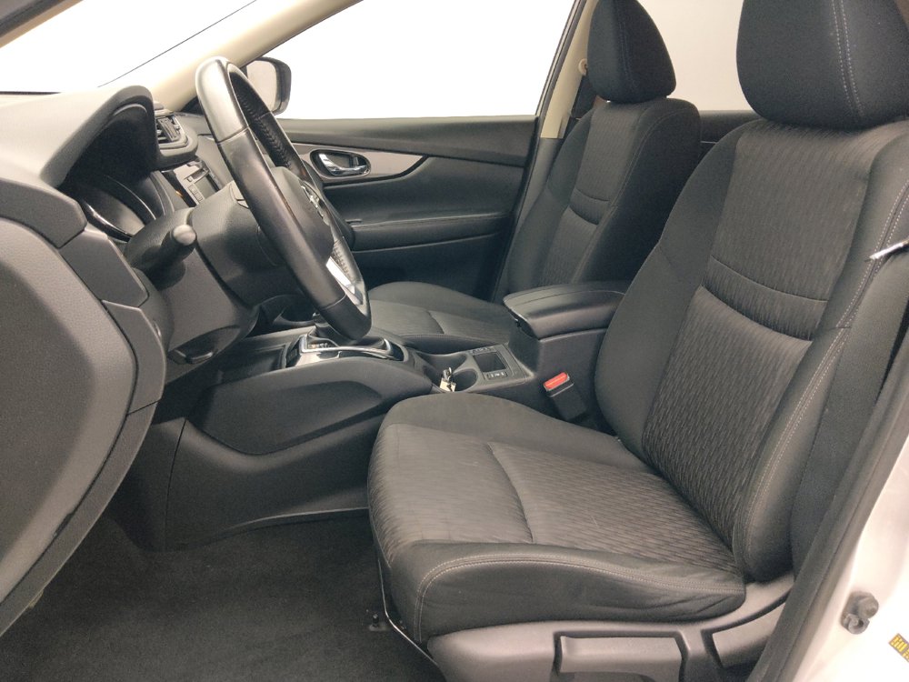 Used 2019 Nissan Rogue S w/ Special Edition Package FWD image 17