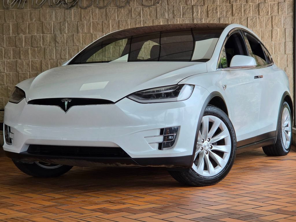 Used 2020 Tesla Model X Long Range AWD/4WD image 2