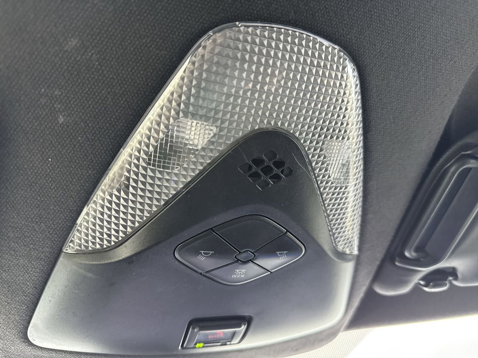 Used 2021 Toyota C-HR XLE image 25