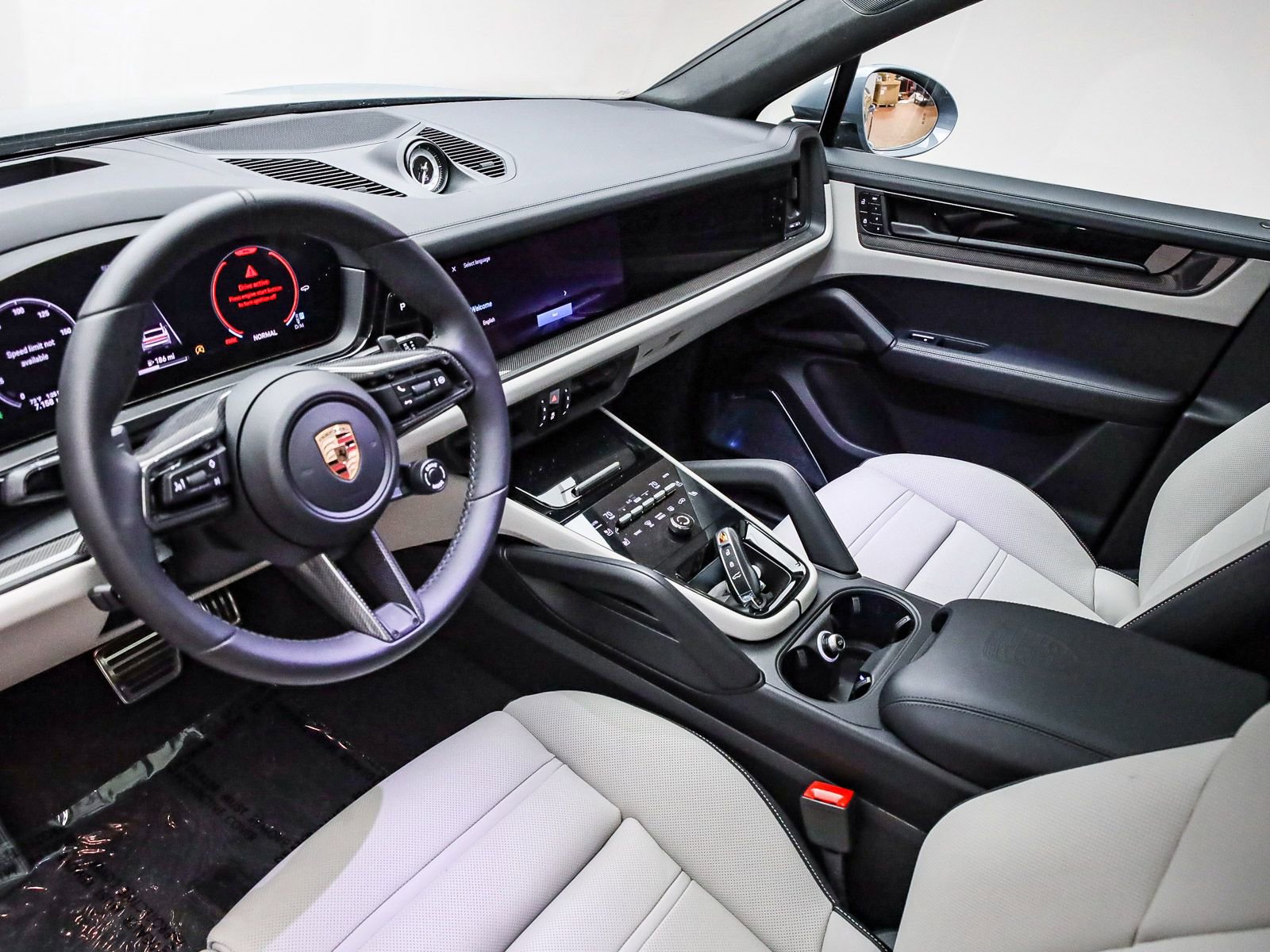 Used 2026 Porsche Cayenne GTS image 35