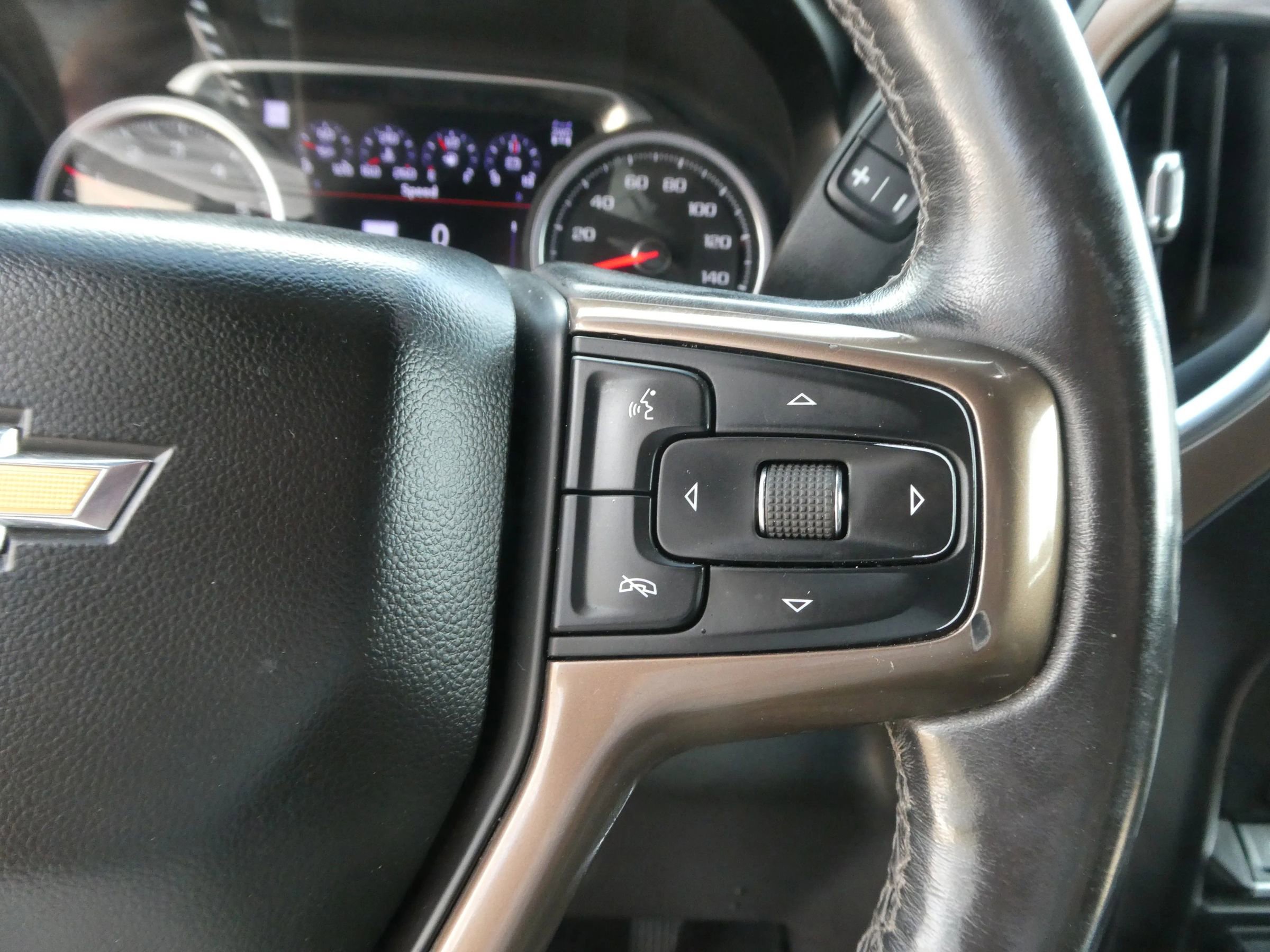 Used 2020 Chevrolet Silverado 1500 High Country w/ Technology Package AWD/4WD image 21