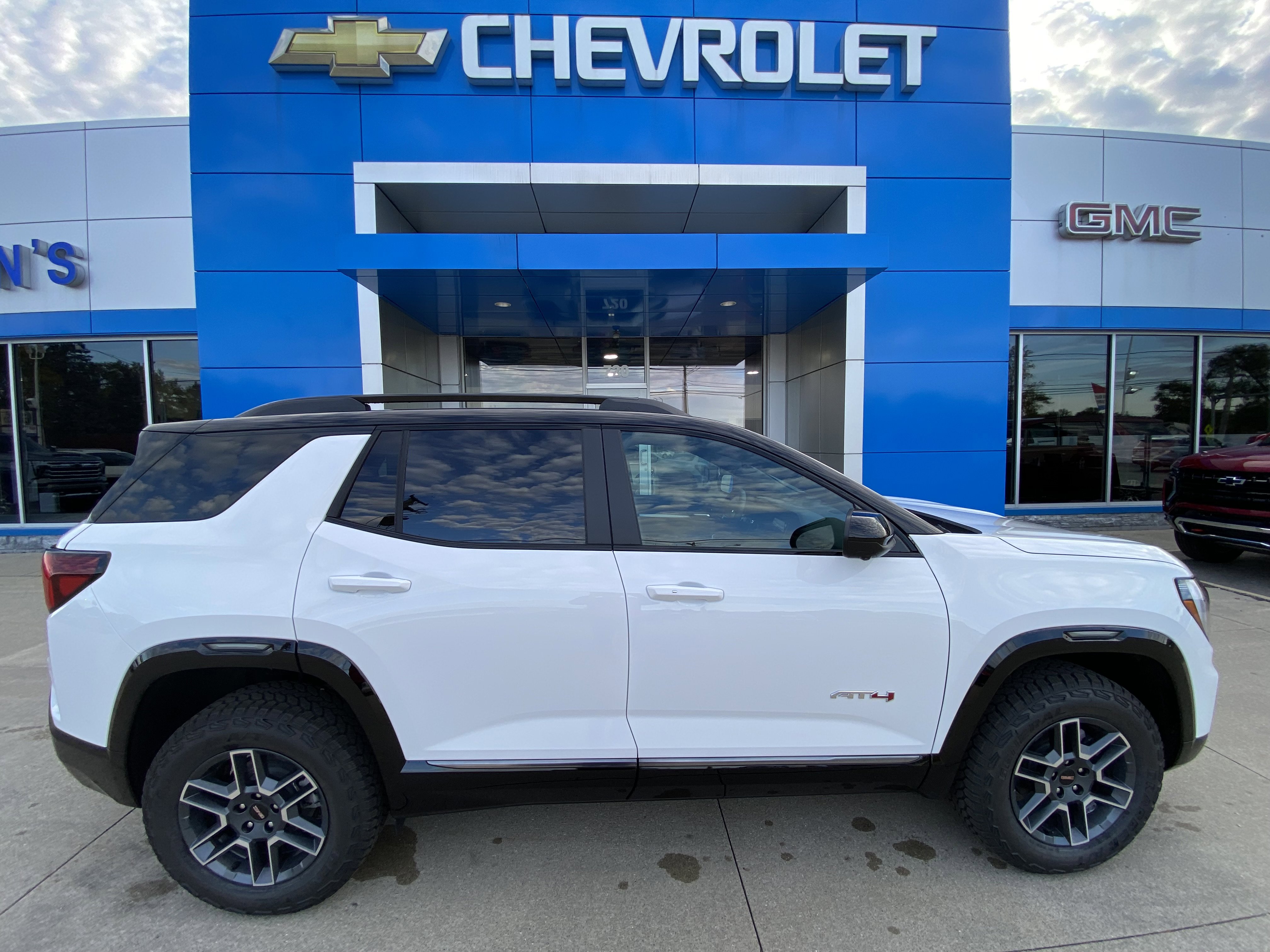 New 2026 GMC Terrain AT4 w/ Convenience Package III image 35