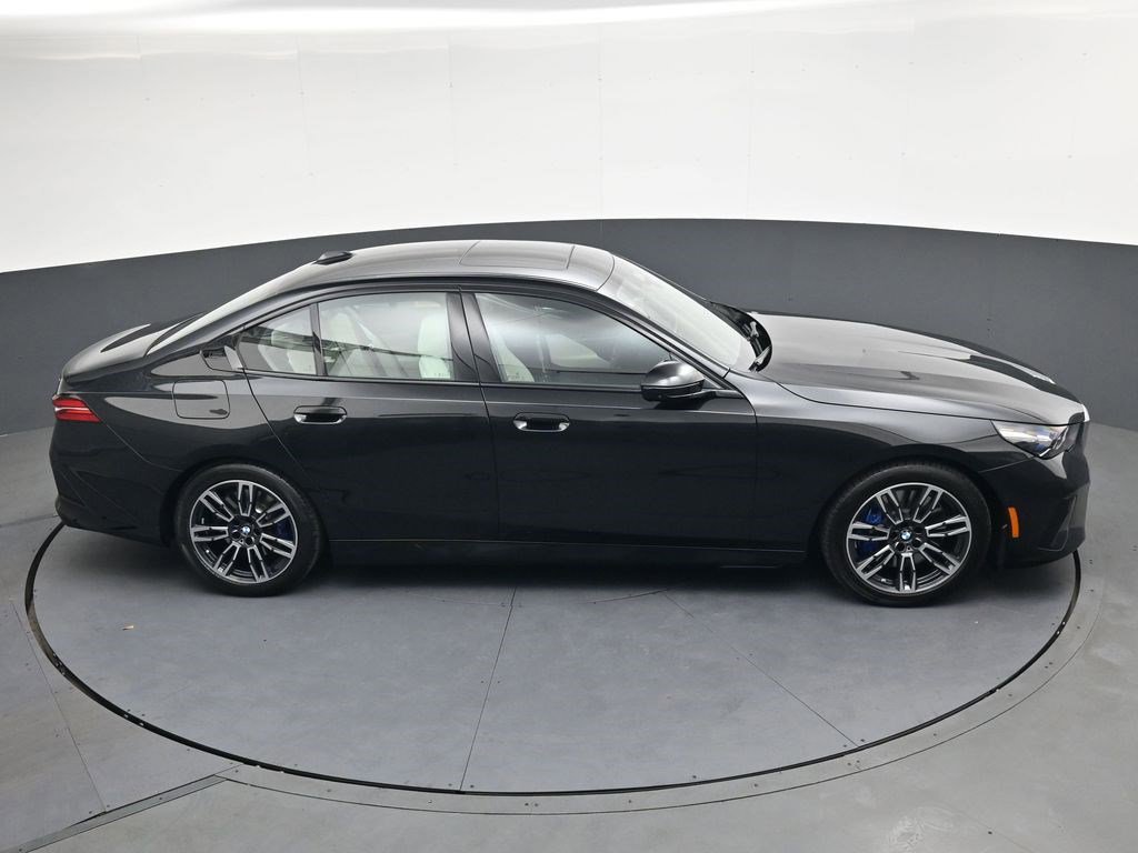Used 2024 BMW 540i xDrive w/ Premium Package AWD/4WD image 19
