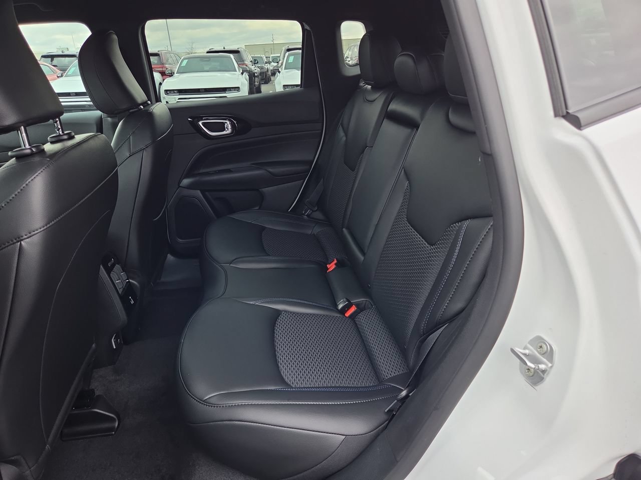 New 2026 Jeep Compass Latitude AWD/4WD image 13