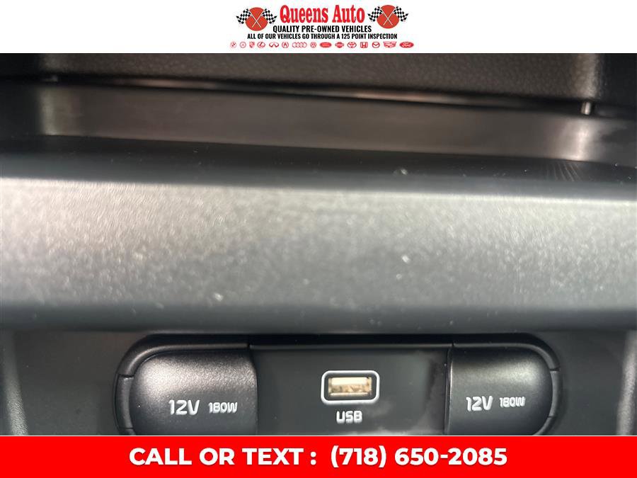 Used 2024 Kia Seltos LX AWD/4WD image 42