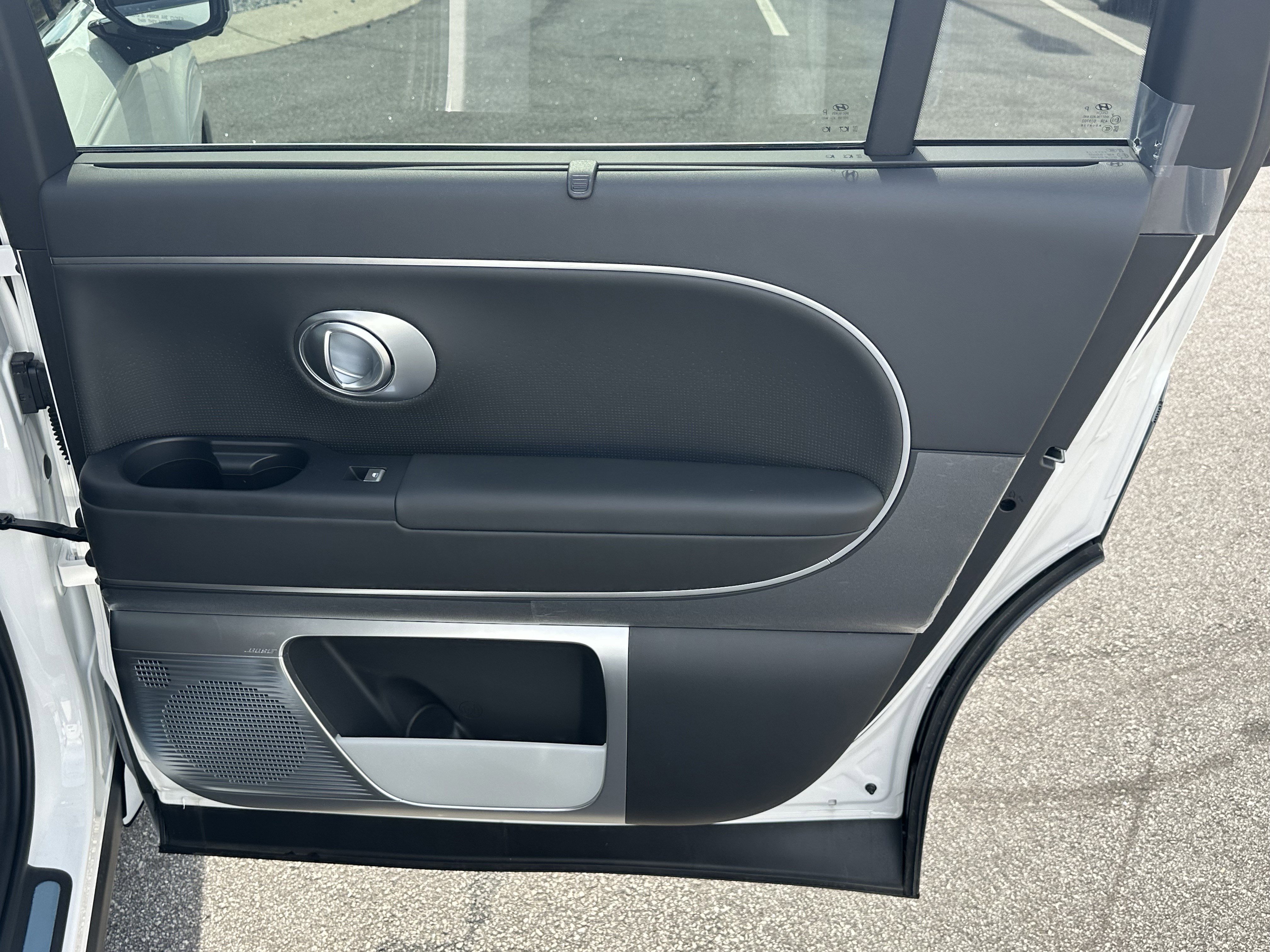 New 2026 Hyundai Ioniq 9 Calligraphy image 17