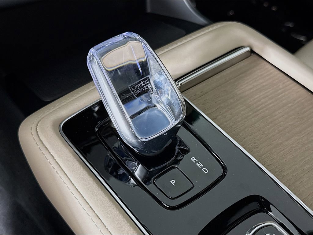 New 2026 Volvo XC90 B6 Plus w/ Protection Package image 17