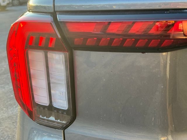 New 2026 Ford Explorer Active AWD/4WD image 11