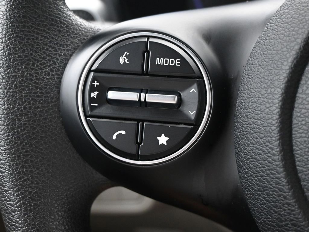 Used 2025 Kia Soul LX w/ LX Technology Package image 27