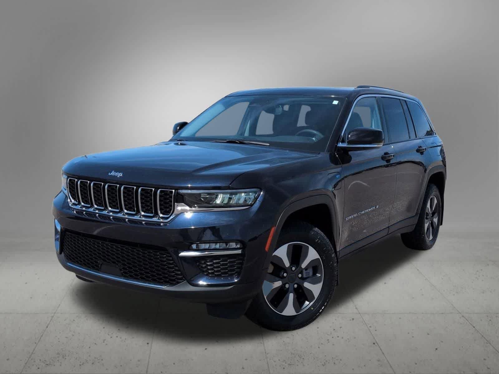Used 2022 Jeep Grand Cherokee Limited 4xe AWD/4WD image 1