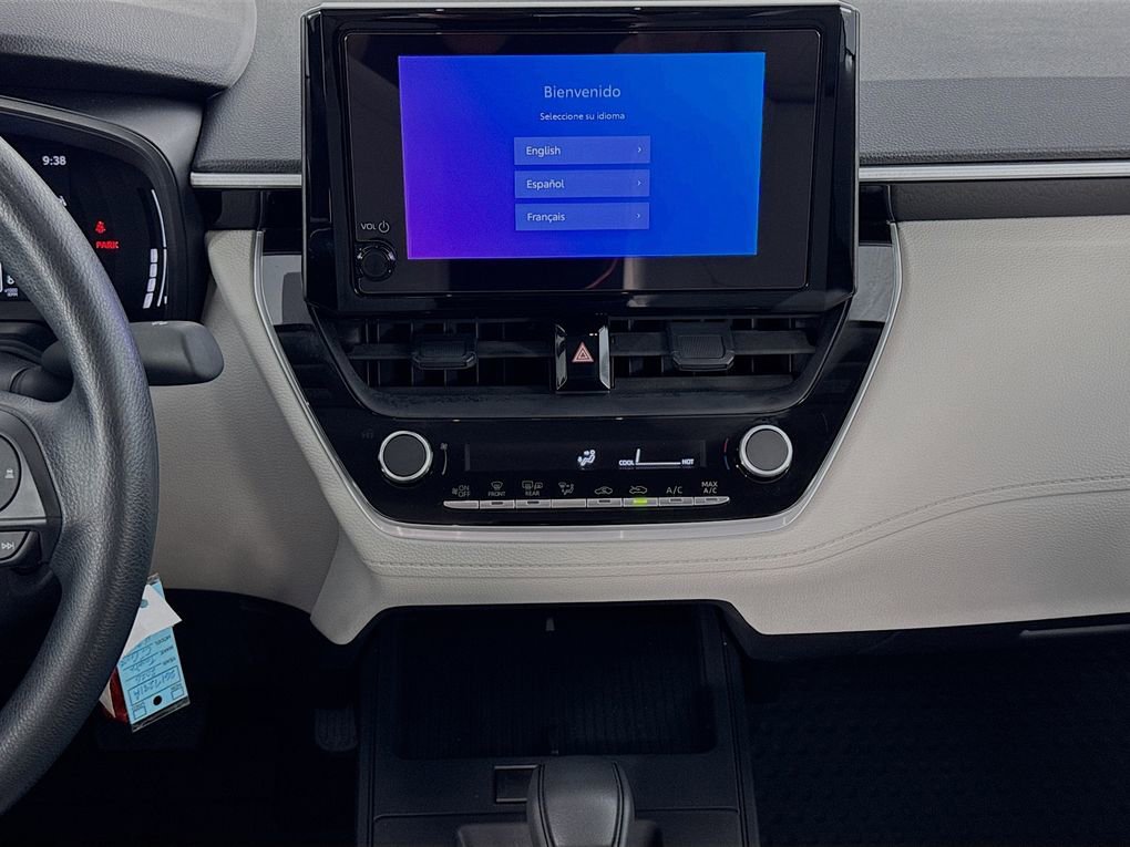 Used 2026 Toyota Corolla Cross L image 38