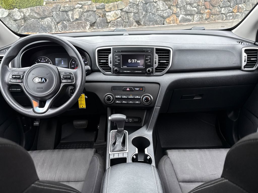 Used 2017 Kia Sportage LX image 9
