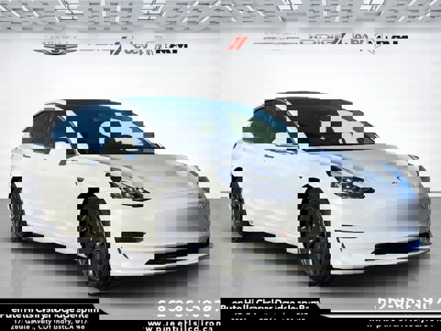 Used 2020 Tesla Model 3 Standard Range Plus image 1