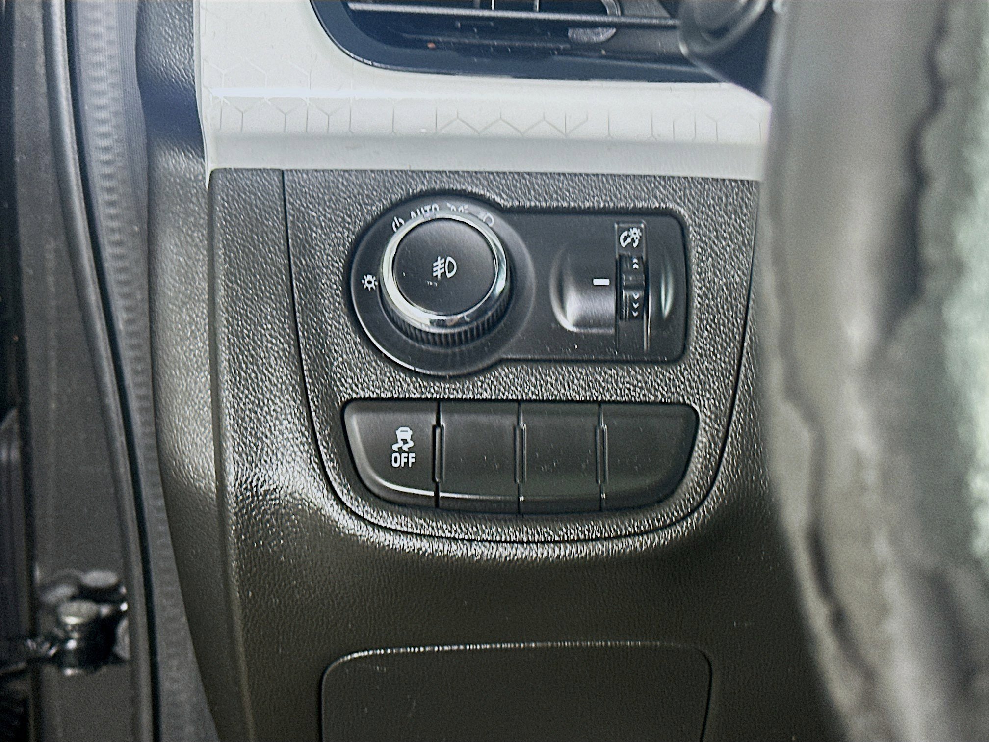 Used 2018 Chevrolet Spark ACTIV image 16