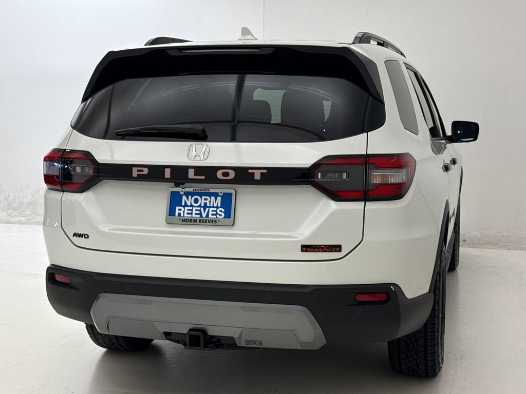 New 2026 Honda Pilot TrailSport image 9