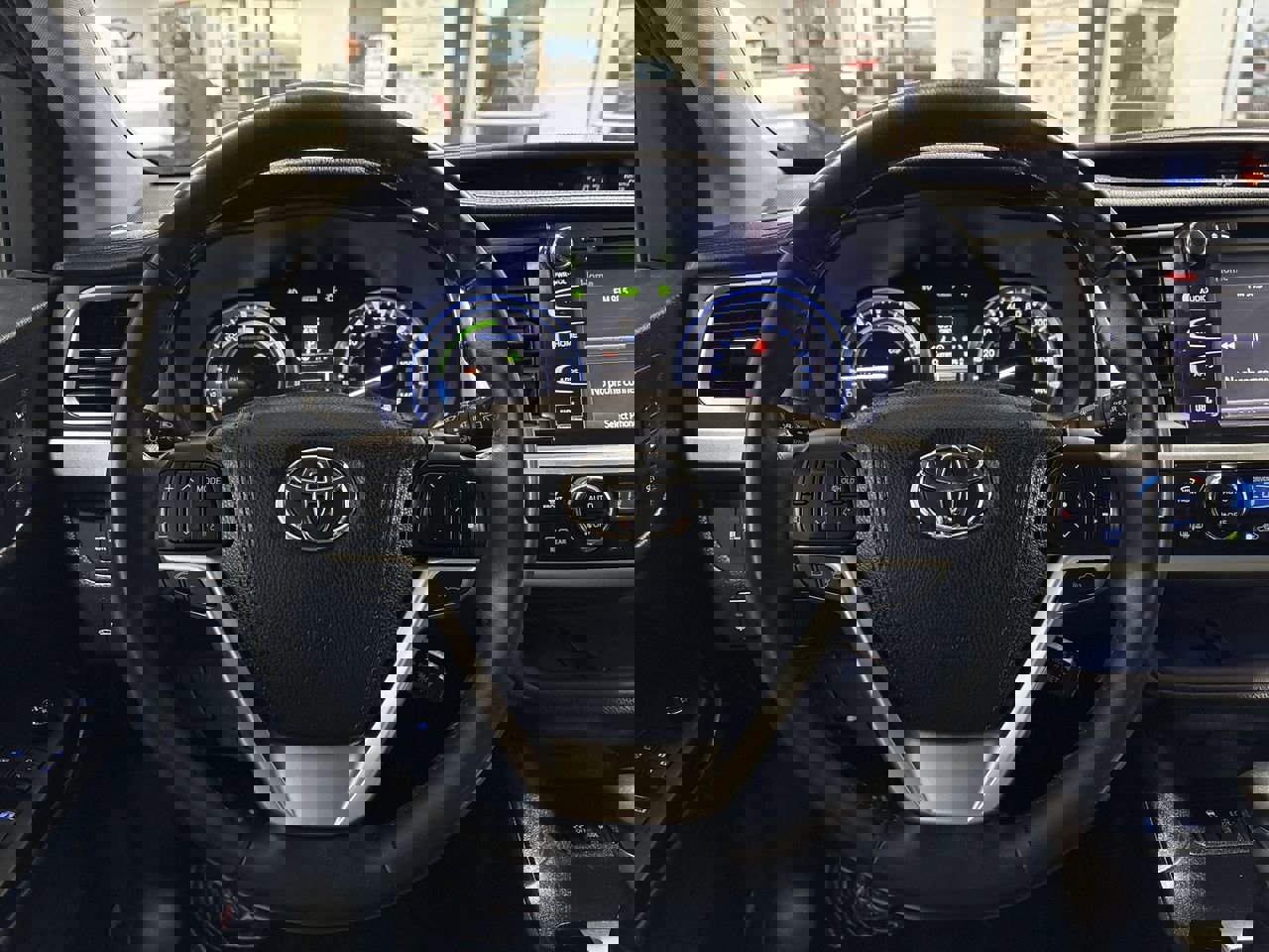 Used 2015 Toyota Highlander Limited image 14