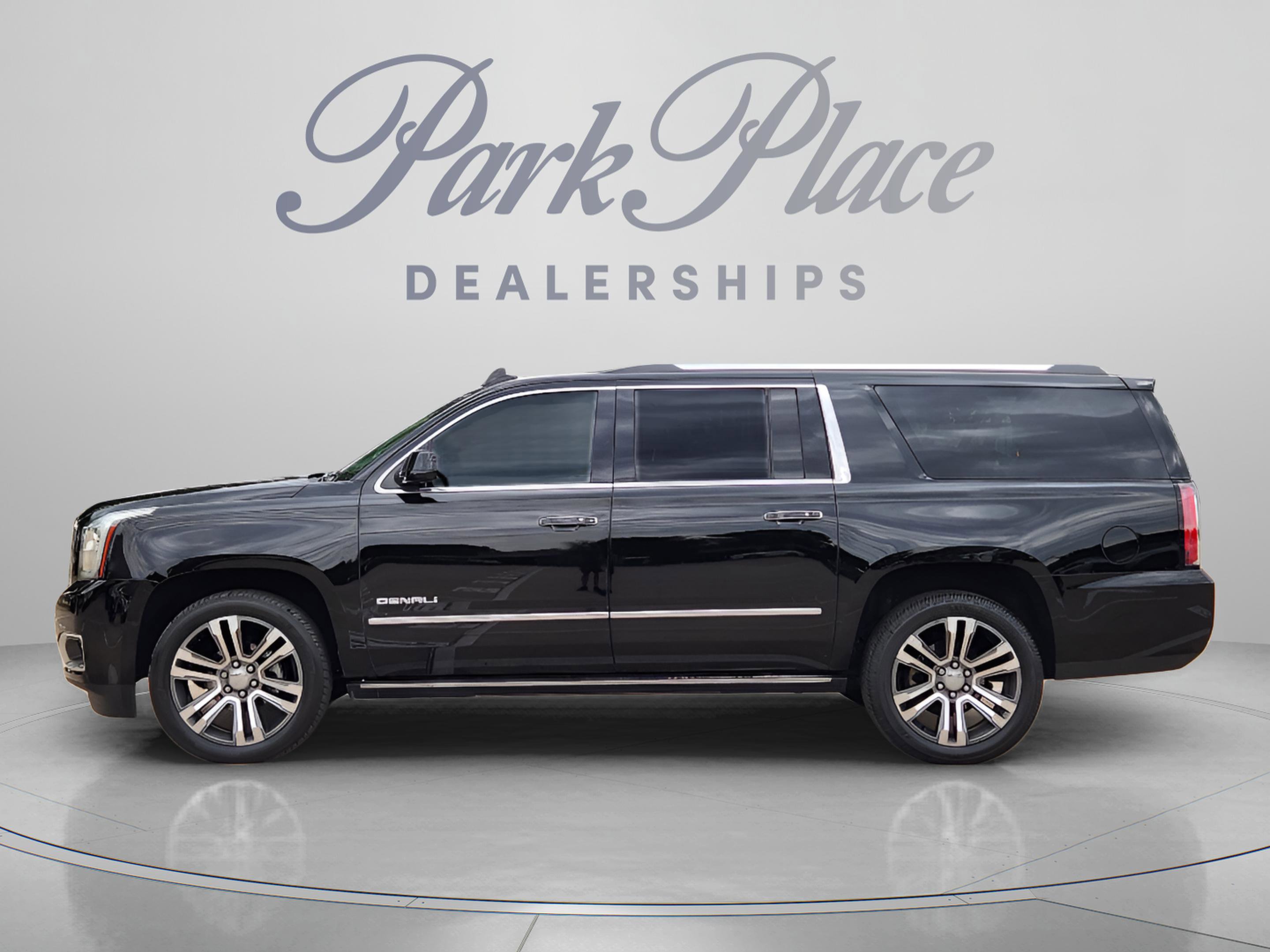 Used 2019 GMC Yukon XL Denali w/ Denali Ultimate Package AWD/4WD image 2